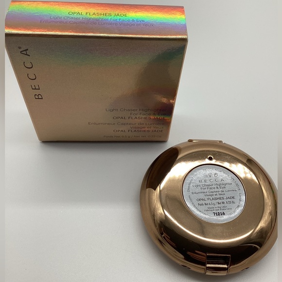 Becca Cosmetics Light Chaser Highlighter in Opal Flashes Jade - BNIB - Picture 14 of 16